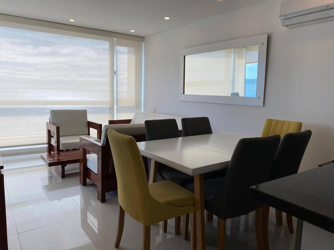 Palmetto Sunset Por Parceros Group